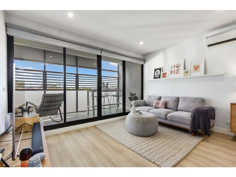 102/2 Elland Avenue, Box Hill VIC 3128