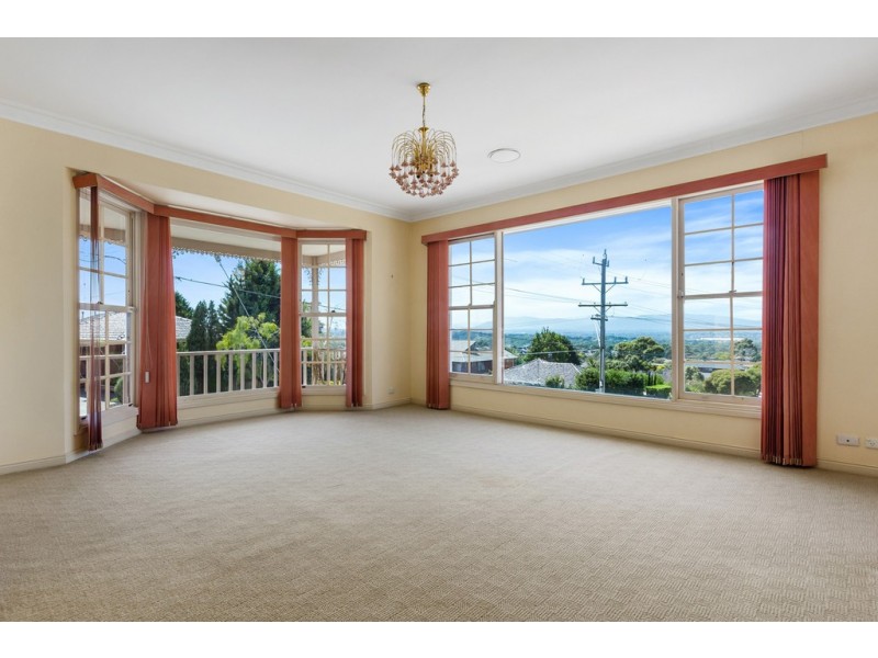 311 Gallaghers Road, Glen Waverley VIC 3150