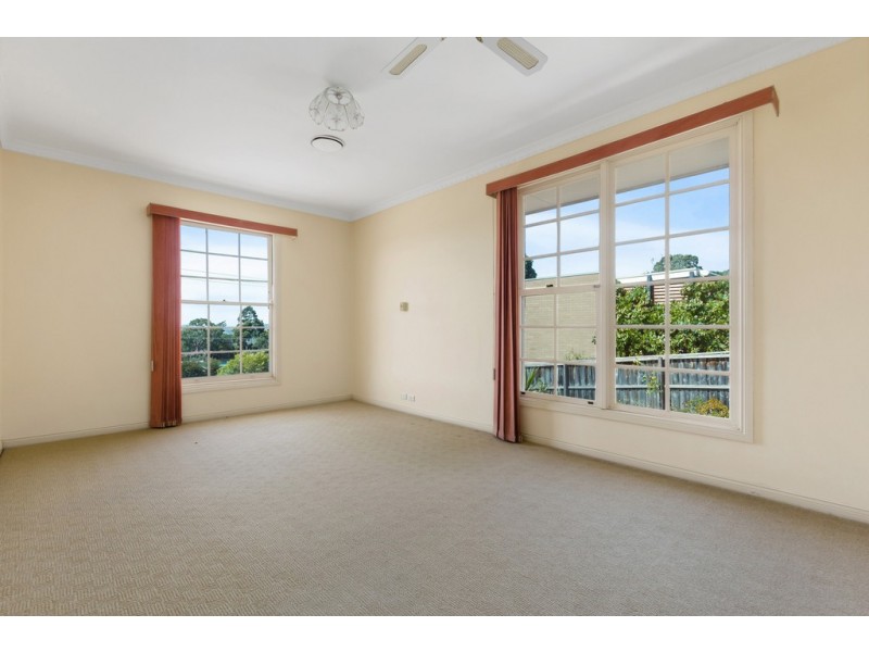 311 Gallaghers Road, Glen Waverley VIC 3150
