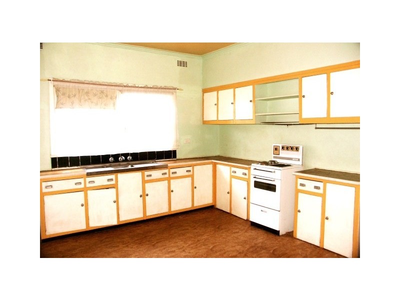 13 Loraine Avenue, Box Hill North VIC 3129