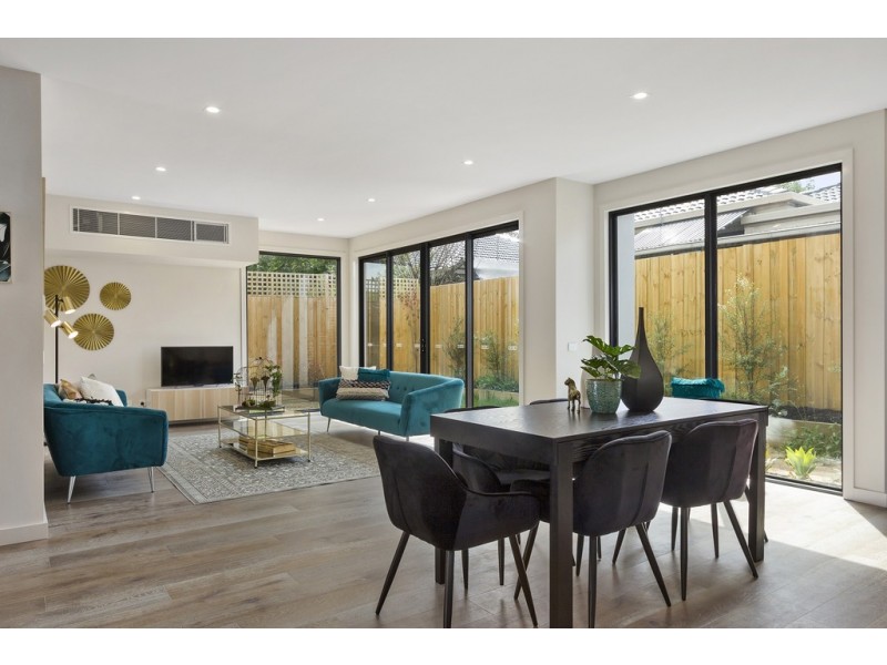 2/43-45 Tunstall Road, Donvale VIC 3111