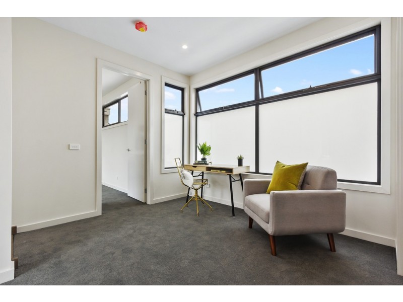 2/43-45 Tunstall Road, Donvale VIC 3111