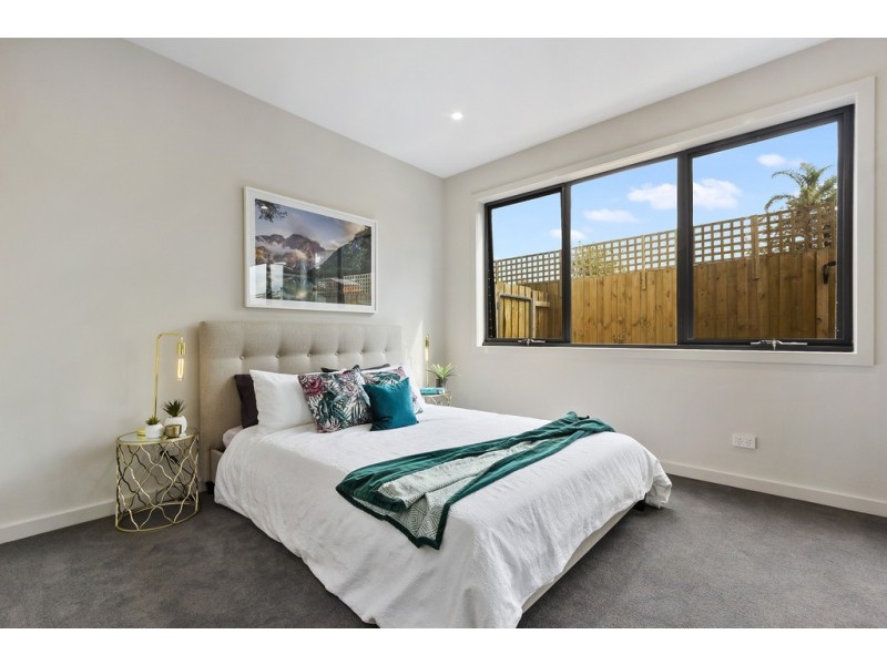 2/43-45 Tunstall Road, Donvale VIC 3111