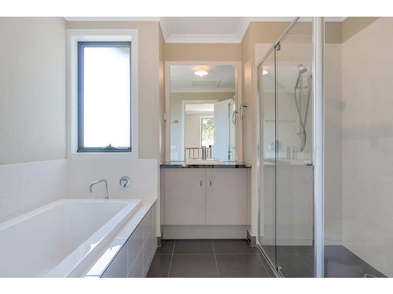 2/21 Marshall Road, Box Hill North VIC 3129