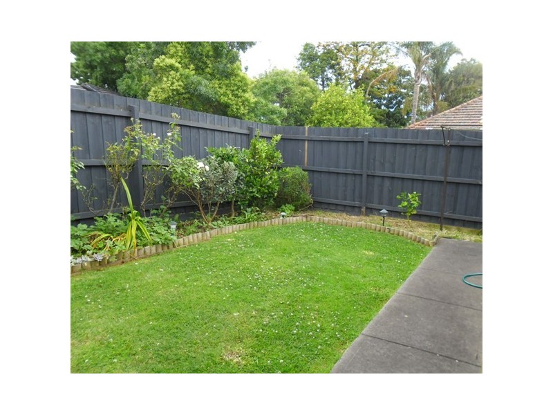 2/3 Surrey St, Box Hill South VIC 3128