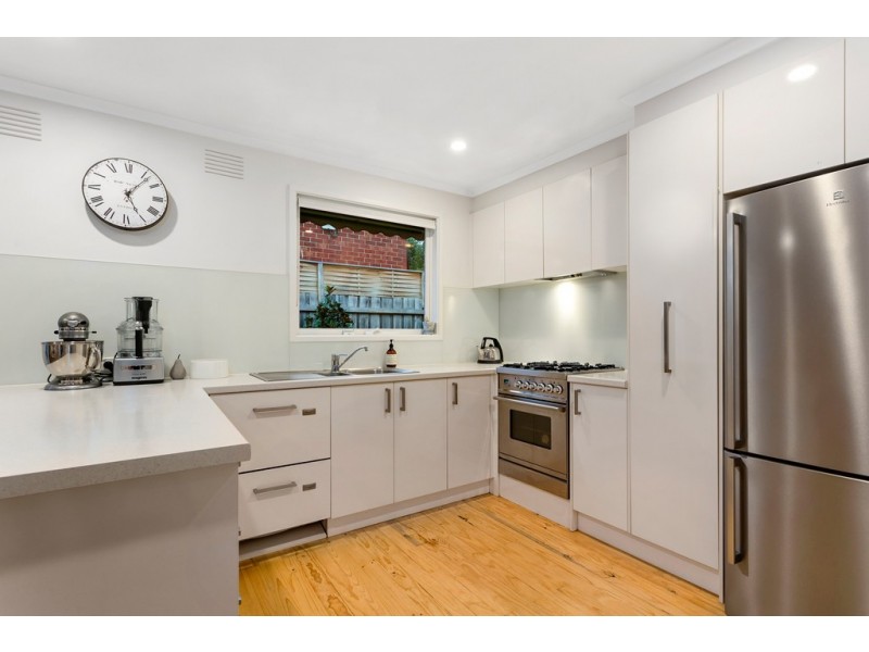 3/2 Clanbrae Avenue, Burwood VIC 3125