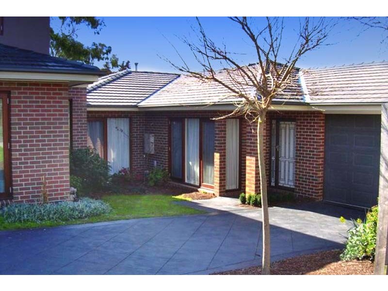 2/22  Milne Street, Mitcham VIC 3132