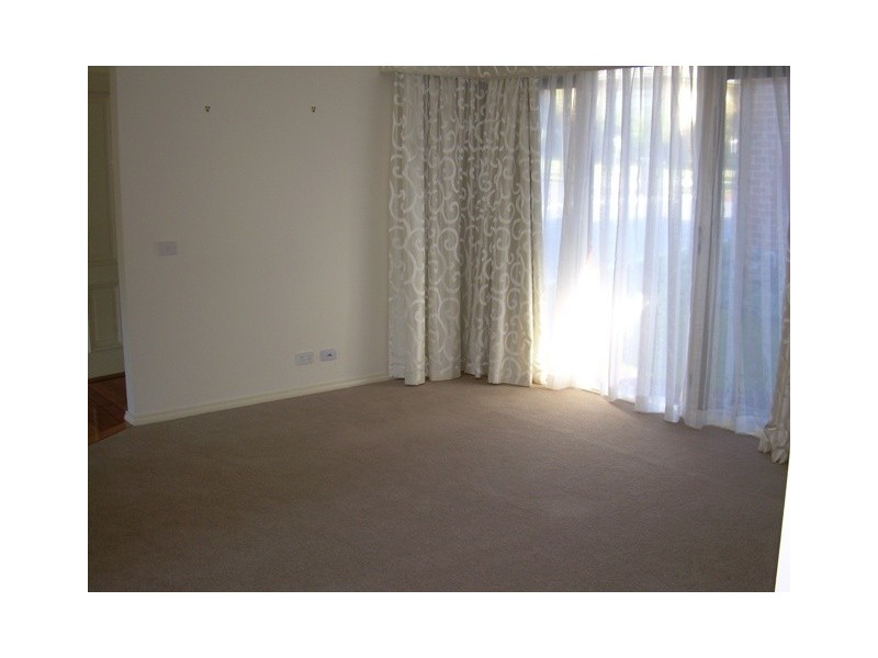 2/22  Milne Street, Mitcham VIC 3132