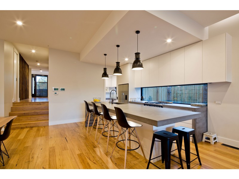 20A Lyndhurst Crescent, Box Hill North VIC 3129