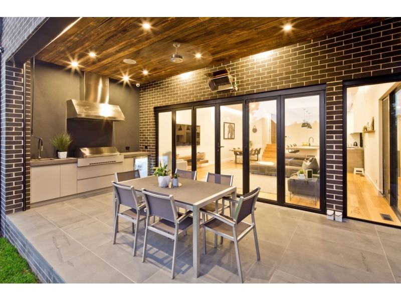 20A Lyndhurst Crescent, Box Hill North VIC 3129