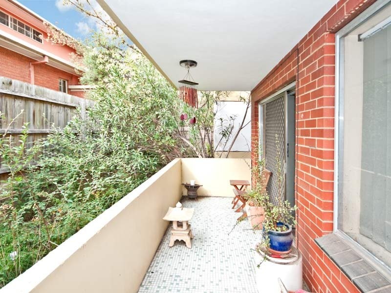 2 25 Ashted Road, Box Hill VIC 3128