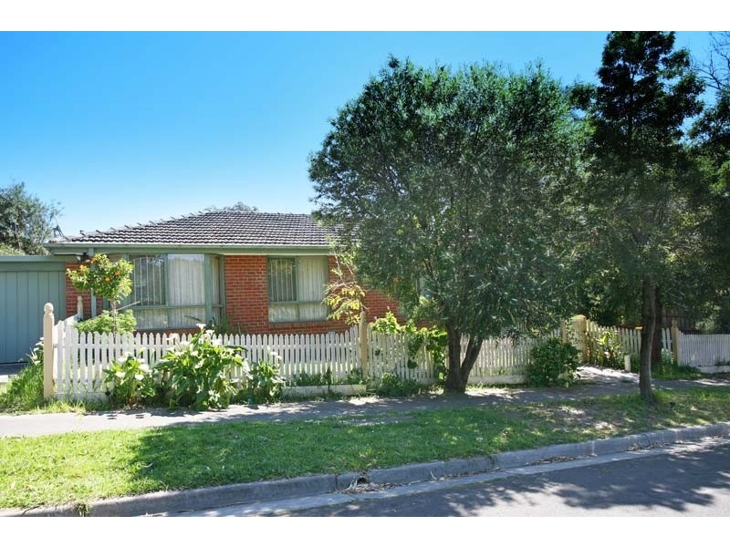 6 Lalwa Street, Blackburn VIC 3130