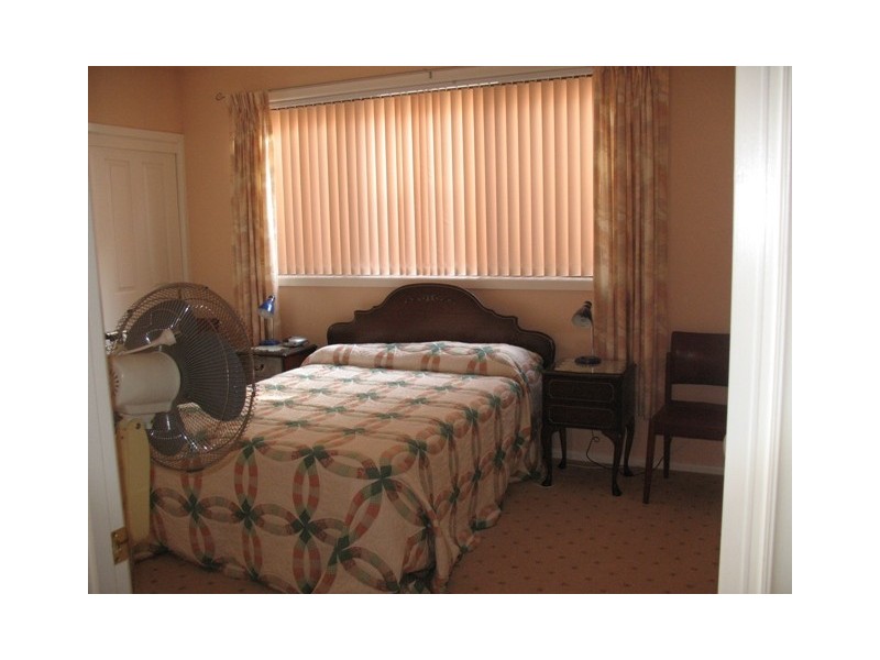 25 Nash Road, Box Hill South VIC 3128