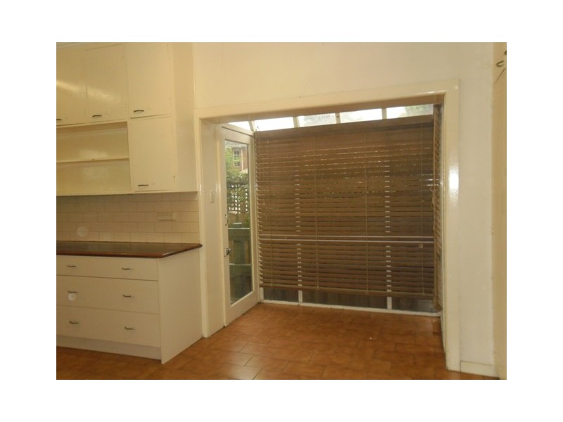 2/1027 Riversdale Road, Surrey Hills VIC 3127