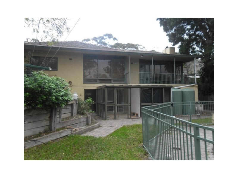 2/1027 Riversdale Road, Surrey Hills VIC 3127