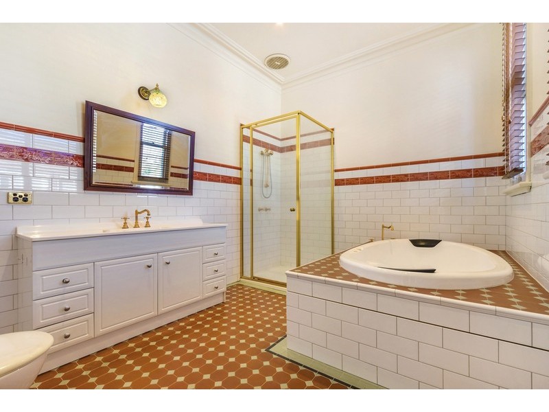 33 Robinson Road, Hawthorn VIC 3122