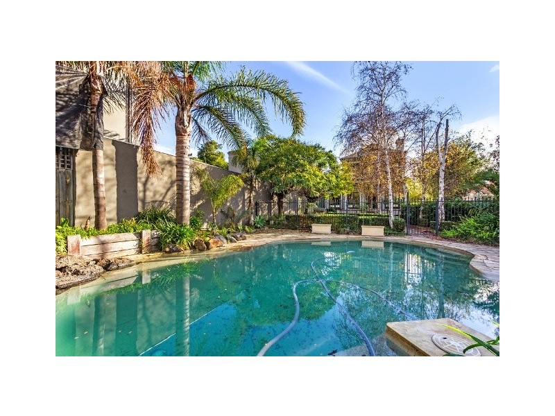 33 Robinson Road, Hawthorn VIC 3122