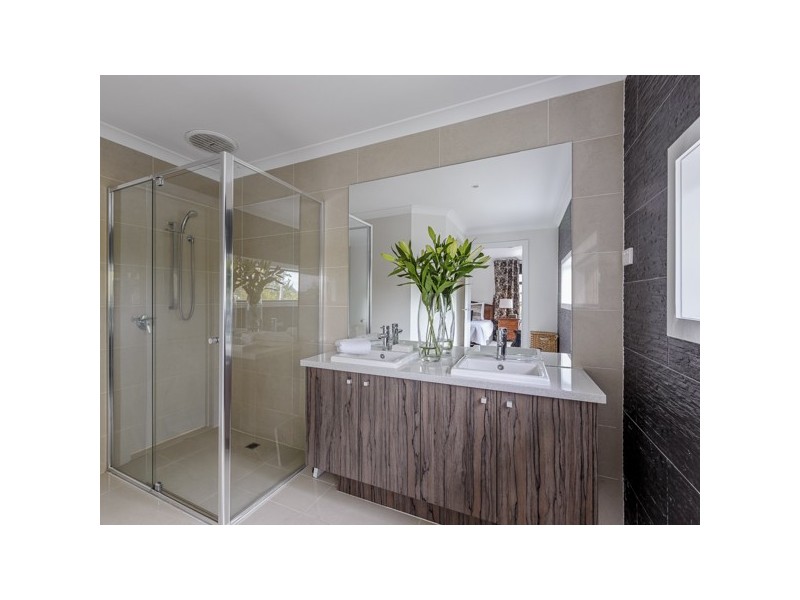 8 Margaret Street, Box Hill VIC 3128