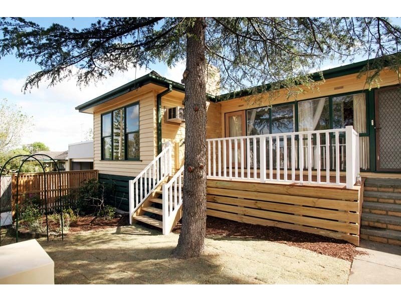 2 Gissing Street, Blackburn South VIC 3130