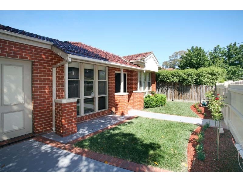 2a Edyvean Street, Surrey Hills VIC 3127