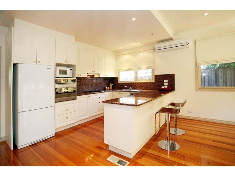 2a Edyvean Street, Surrey Hills VIC 3127