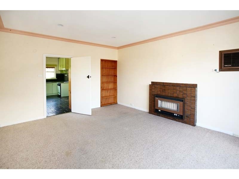 2  Gissing Street, Blackburn South VIC 3130