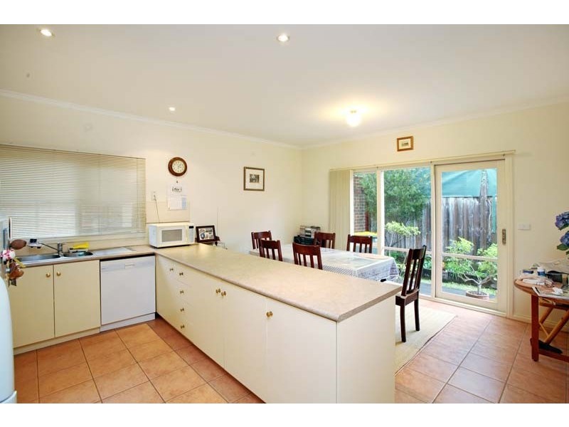 2/34 Clyde Street, Box Hill North VIC 3129