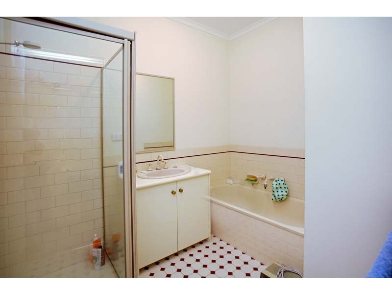 2/34 Clyde Street, Box Hill North VIC 3129