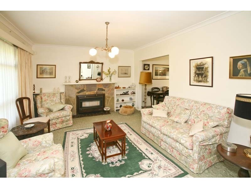 1 Wren Close, Nunawading VIC 3131