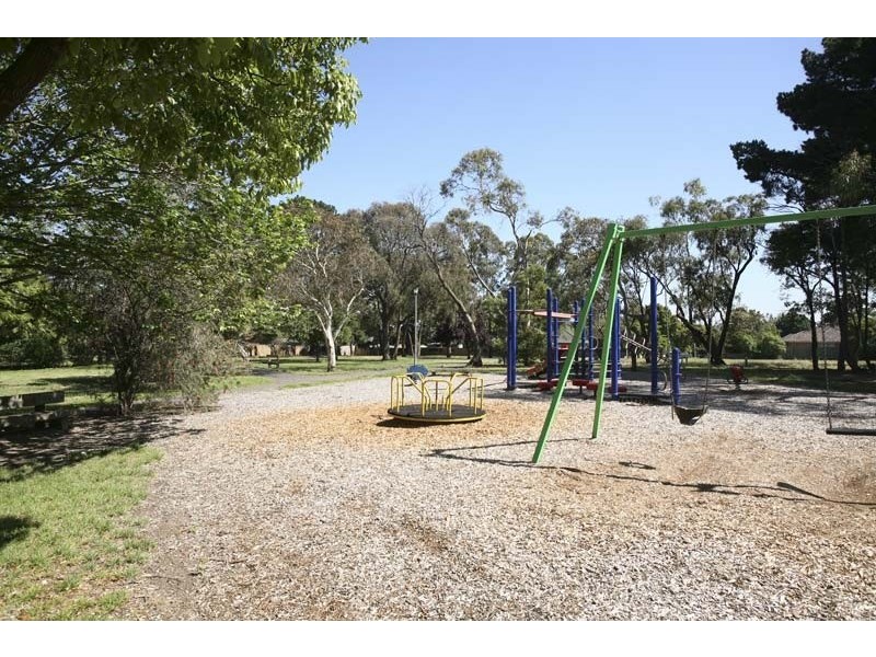 1 Wren Close, Nunawading VIC 3131