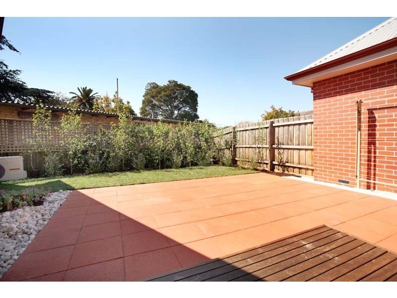 16 Warburton Road, Canterbury VIC 3126