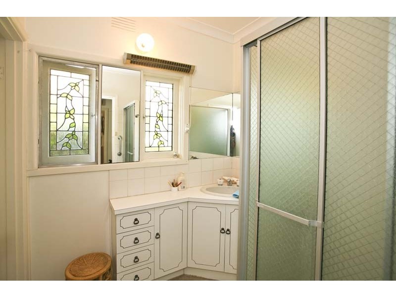 1 Wren Close, Nunawading VIC 3131