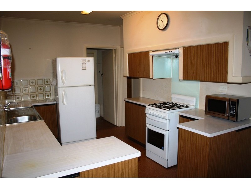 35 Inverness Avenue, Burwood VIC 3125