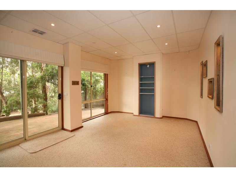 1 Nara Road, Mitcham VIC 3132