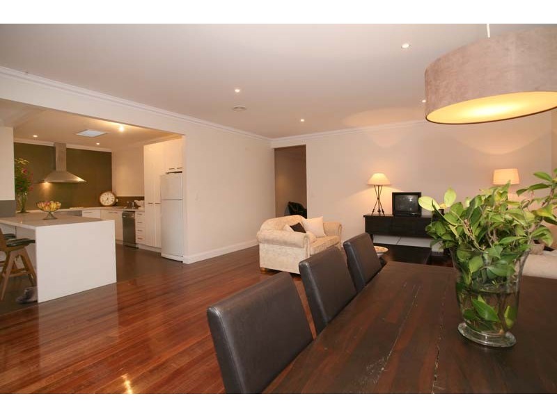 14 Elmhurst Road, Blackburn VIC 3130