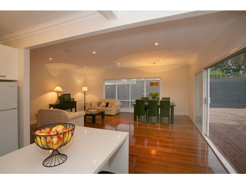 14 Elmhurst Road, Blackburn VIC 3130