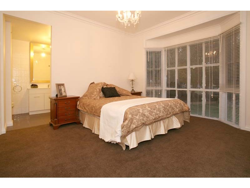 14 Elmhurst Road, Blackburn VIC 3130