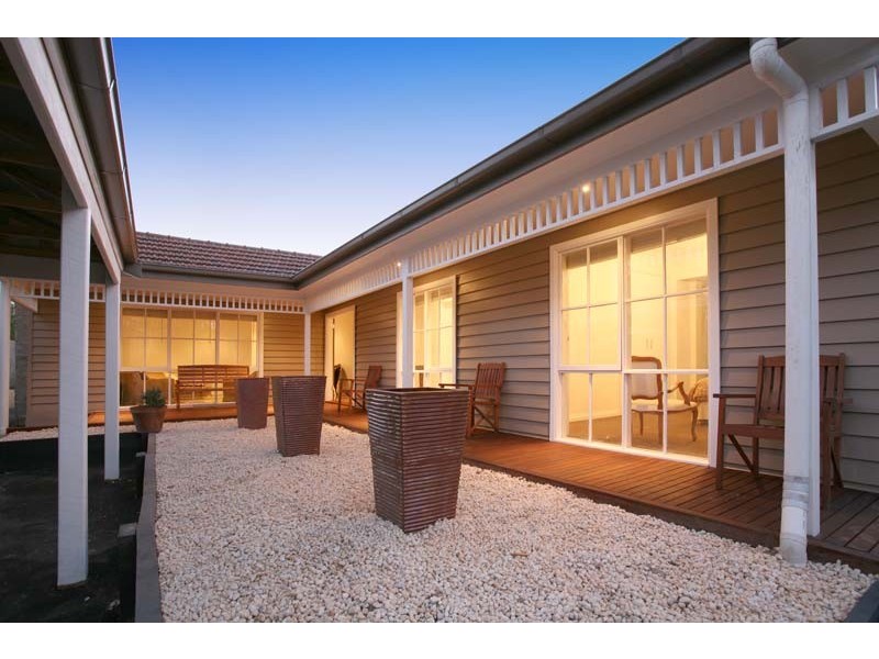 14 Elmhurst Road, Blackburn VIC 3130