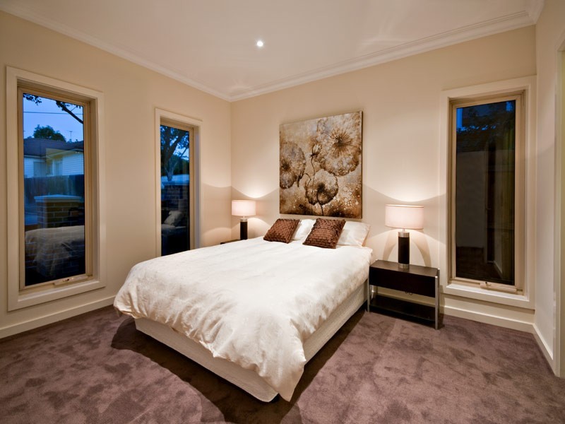 6 Ian Grove, Burwood VIC 3125