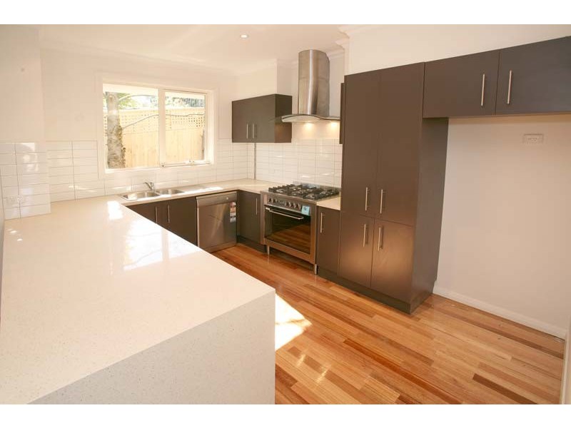 2 Mitchell Road, Mont Albert North VIC 3129