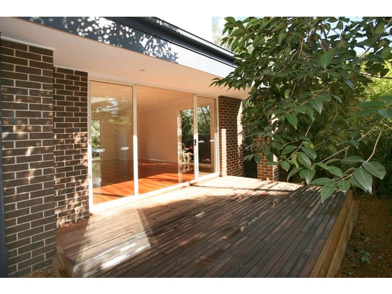 2 Mitchell Road, Mont Albert North VIC 3129
