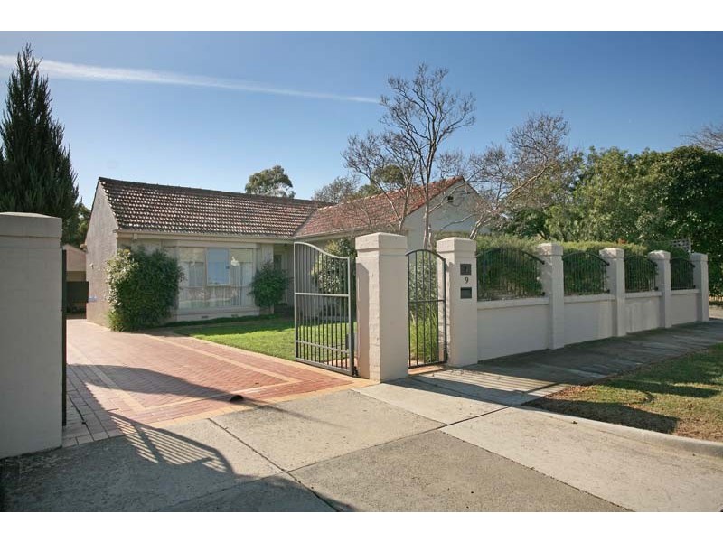9 Brook Crescent, Box Hill South VIC 3128