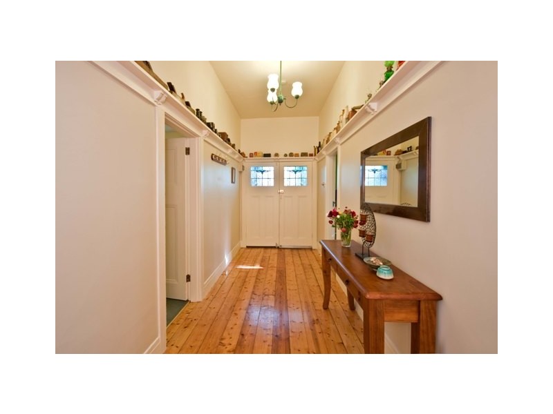 104a Carrington Road, Box Hill VIC 3128