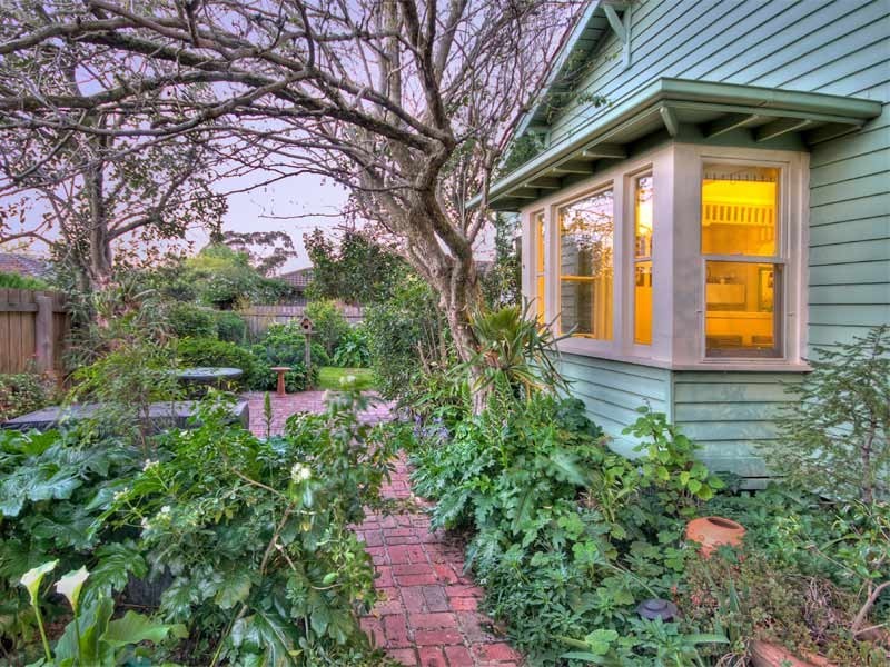 104a Carrington Road, Box Hill VIC 3128