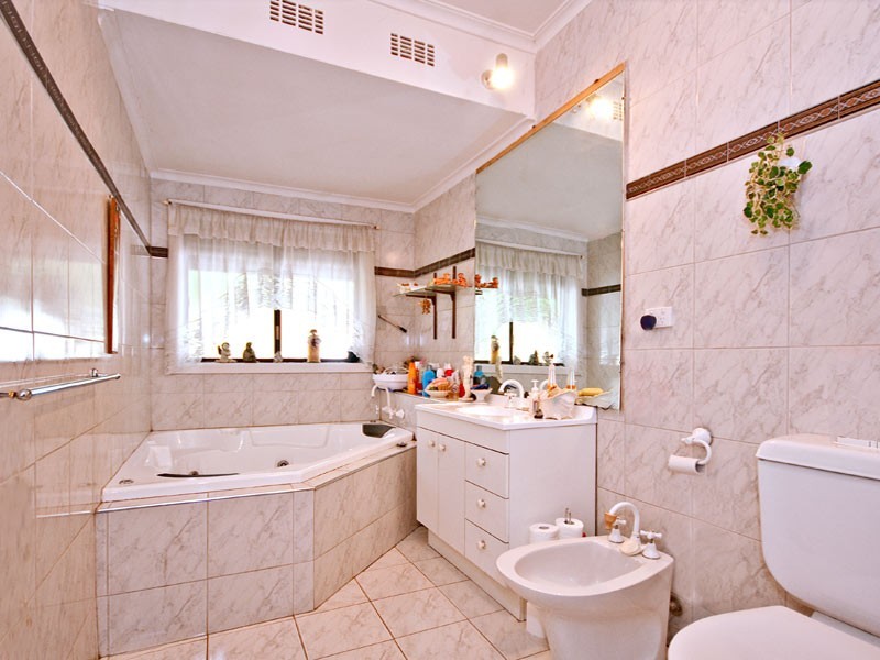 494 Elgar Road, Box Hill VIC 3128