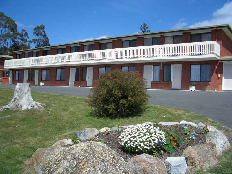 16-18 Halcyon Grove, St Helens TAS 7216