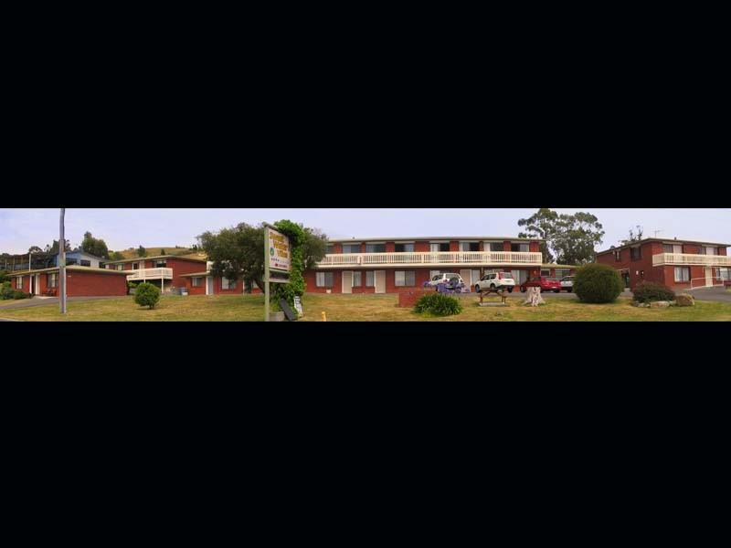 16-18 Halcyon Grove, St Helens TAS 7216