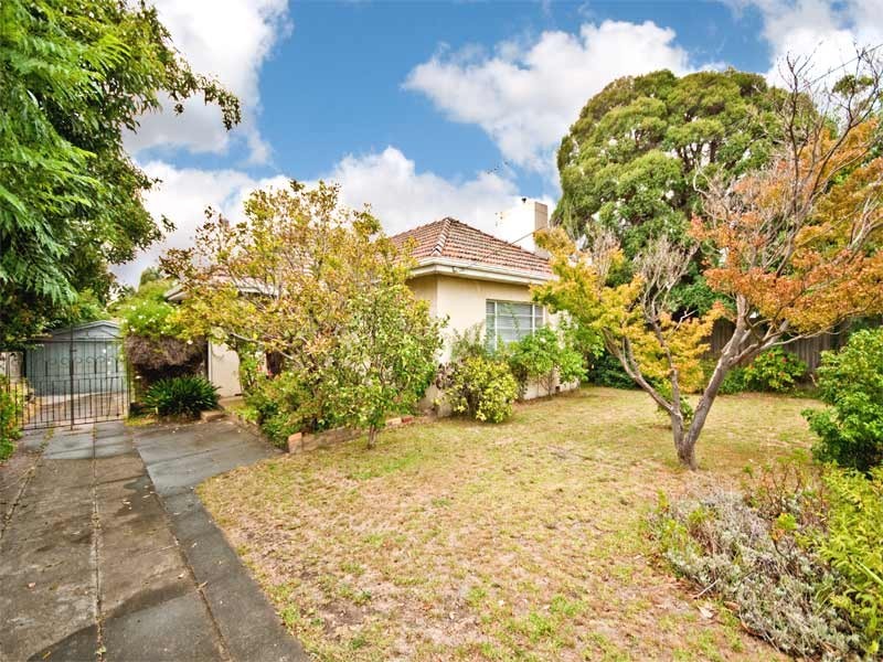 472 Middleborough Road, Blackburn VIC 3130