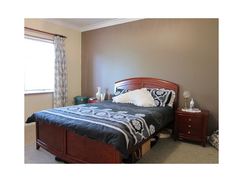 1 Minna Street, Blackburn VIC 3130