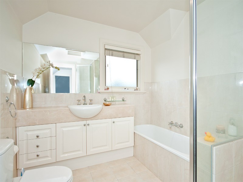 1 Louise Avenue, Surrey Hills VIC 3127